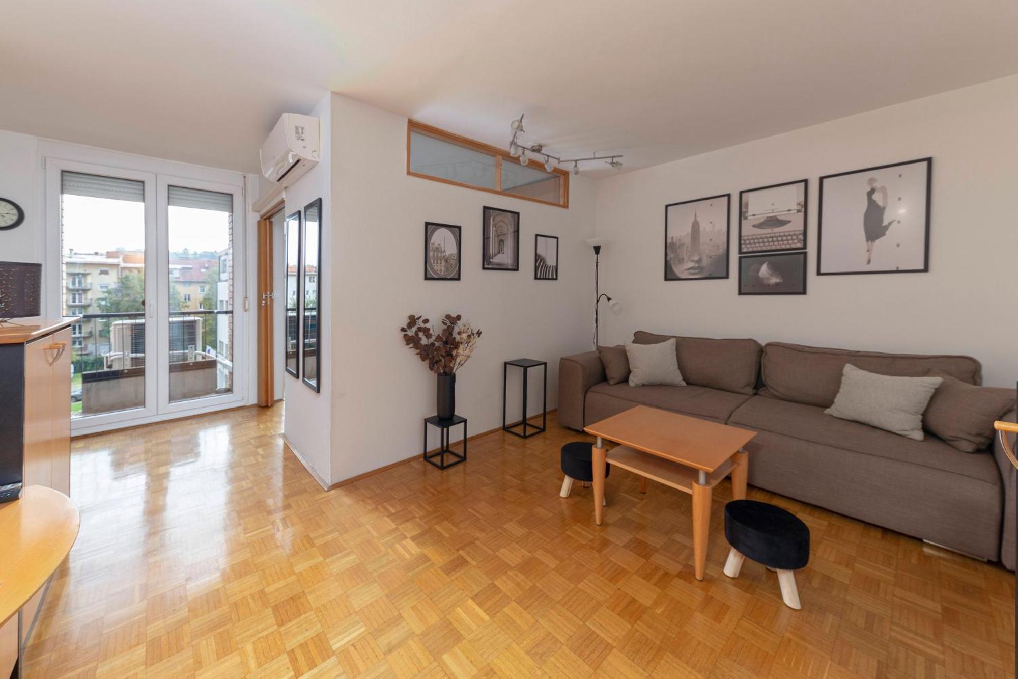Apartma Antony Apartment *